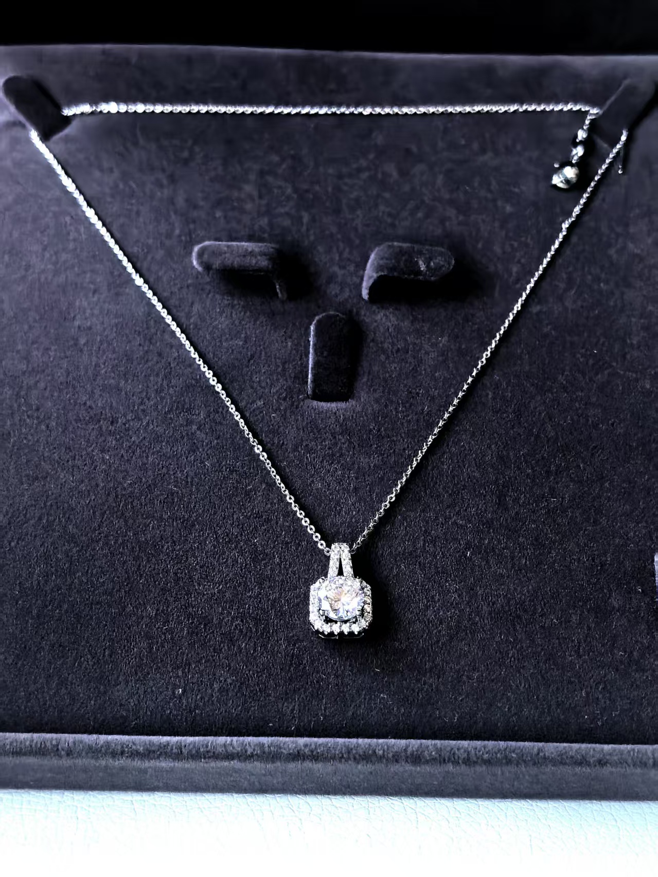 LUMIVIE laboratory-grown diamond pendant presented in a jewelry box